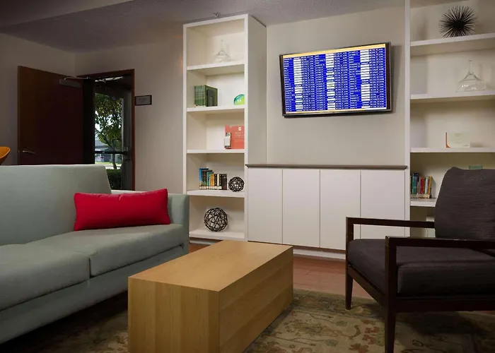 Country Inn & Suites By Radisson, Portland International Airport, Or